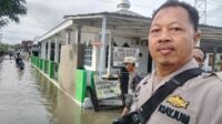 Waspada Cuaca Ekstrem, Polres Sidrap Kerahkan Anggota Pantau Aliran Sungai