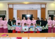 Meriahkan HKGB ke-72, Bhayangkari Sidrap Beri Penghargaan kepada Pengajar dan Murid Berprestasi