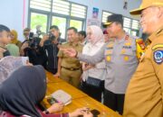 Kapolda Sulsel Bersama Pj Gubernur Pantau Pemberian Makan Siang Gratis Bergizi di SMAN 9 Jeneponto