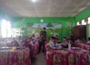 Peran Aktif Babinsa Jajaran Kodim 1420/Sidrap Damoingi Pendistribusian Makan Bergizi Gratis Di Wilayah Binaan