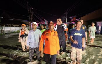 Gerak Cepat, Bupati Sidrap Tinjau Banjir Amparita Setiba dari Jakarta
